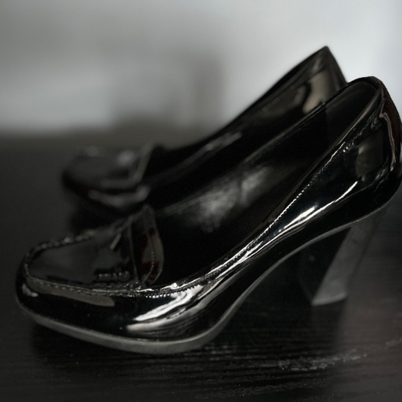 Vintage prada leather heeled loafer black - Picture 10 of 11
